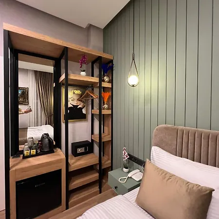 The Aramis Suites