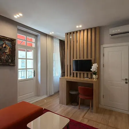 The Aramis Hotel